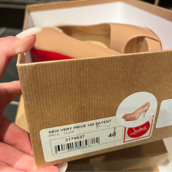 *Brand New* Louboutin - NEW VERY PRIVE 100 PATENT - Picture 6 of 10
